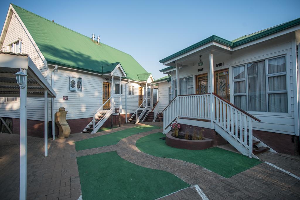 Hotel Knock Out View Clarens Esterno foto
